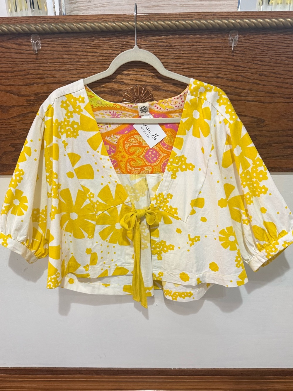 ivy jane Yellow and White Floral Tie-Front Crop